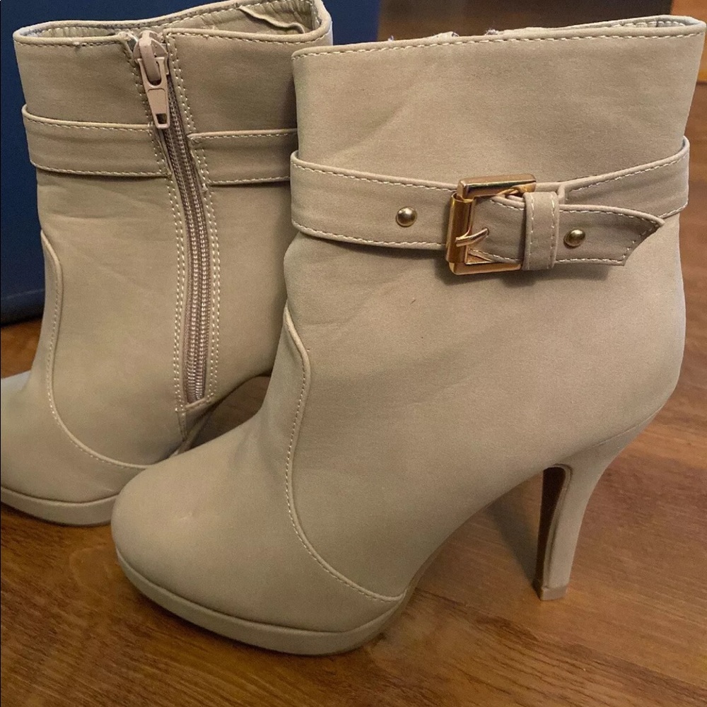Boot Heels Size 5 No Box